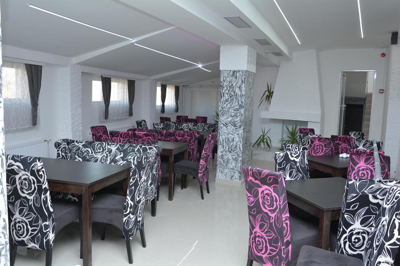 Bed and Breakfast Prenociste Bojan 017 Vranje Exteriér fotografie