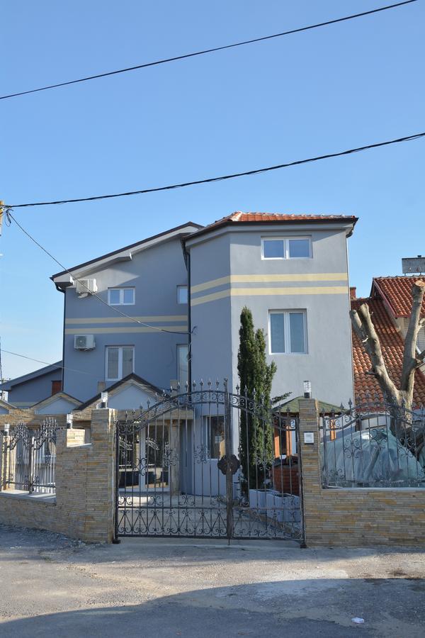 Bed and Breakfast Prenociste Bojan 017 Vranje Exteriér fotografie