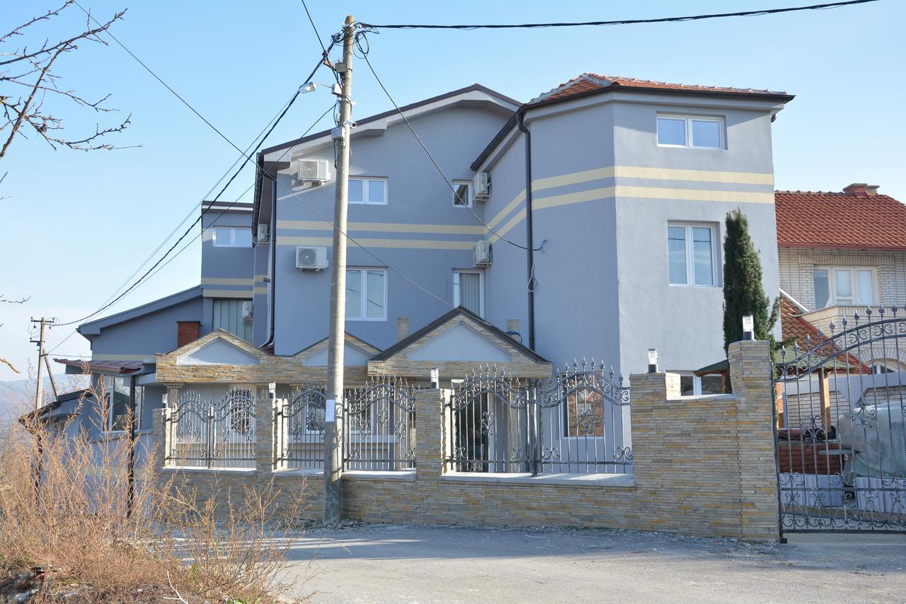 Bed and Breakfast Prenociste Bojan 017 Vranje Exteriér fotografie