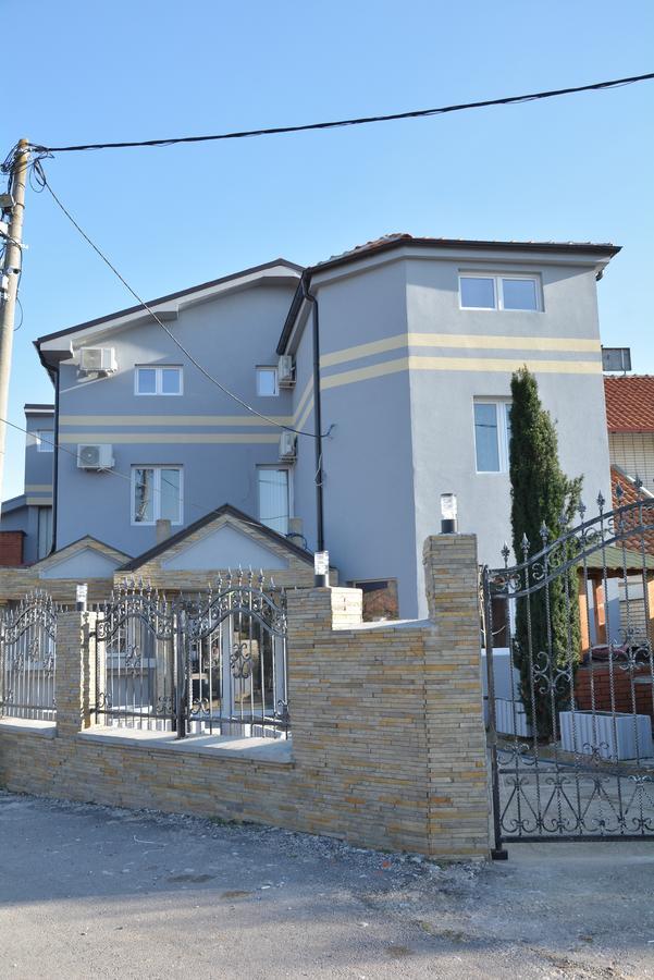 Bed and Breakfast Prenociste Bojan 017 Vranje Exteriér fotografie